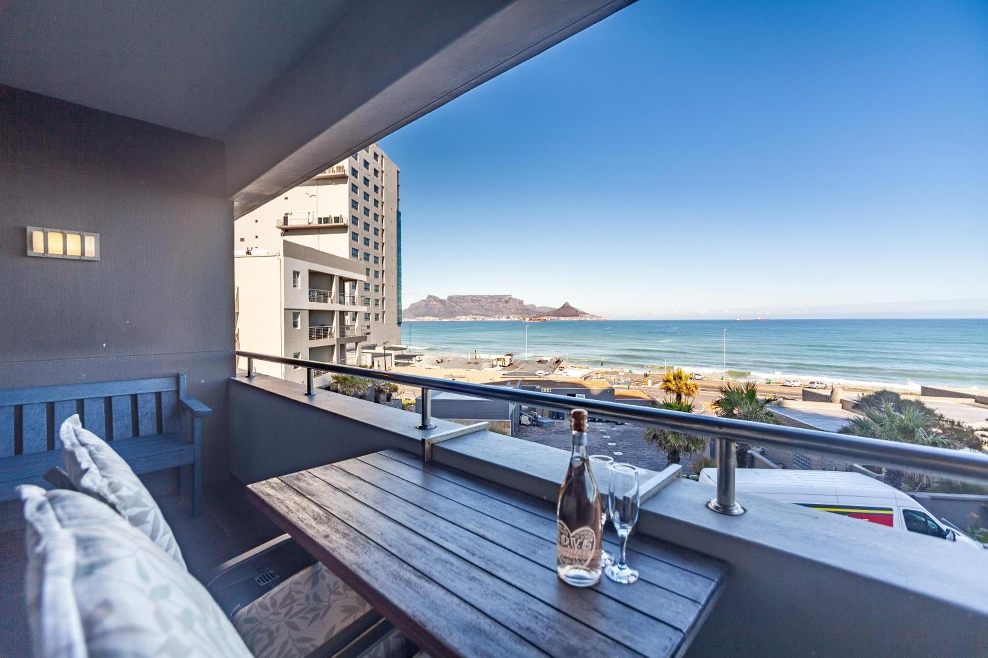 Modern Beachfront With Ocean Views - Infinity G9, Blouberg, Cape Town Bloubergstrand Exterior foto