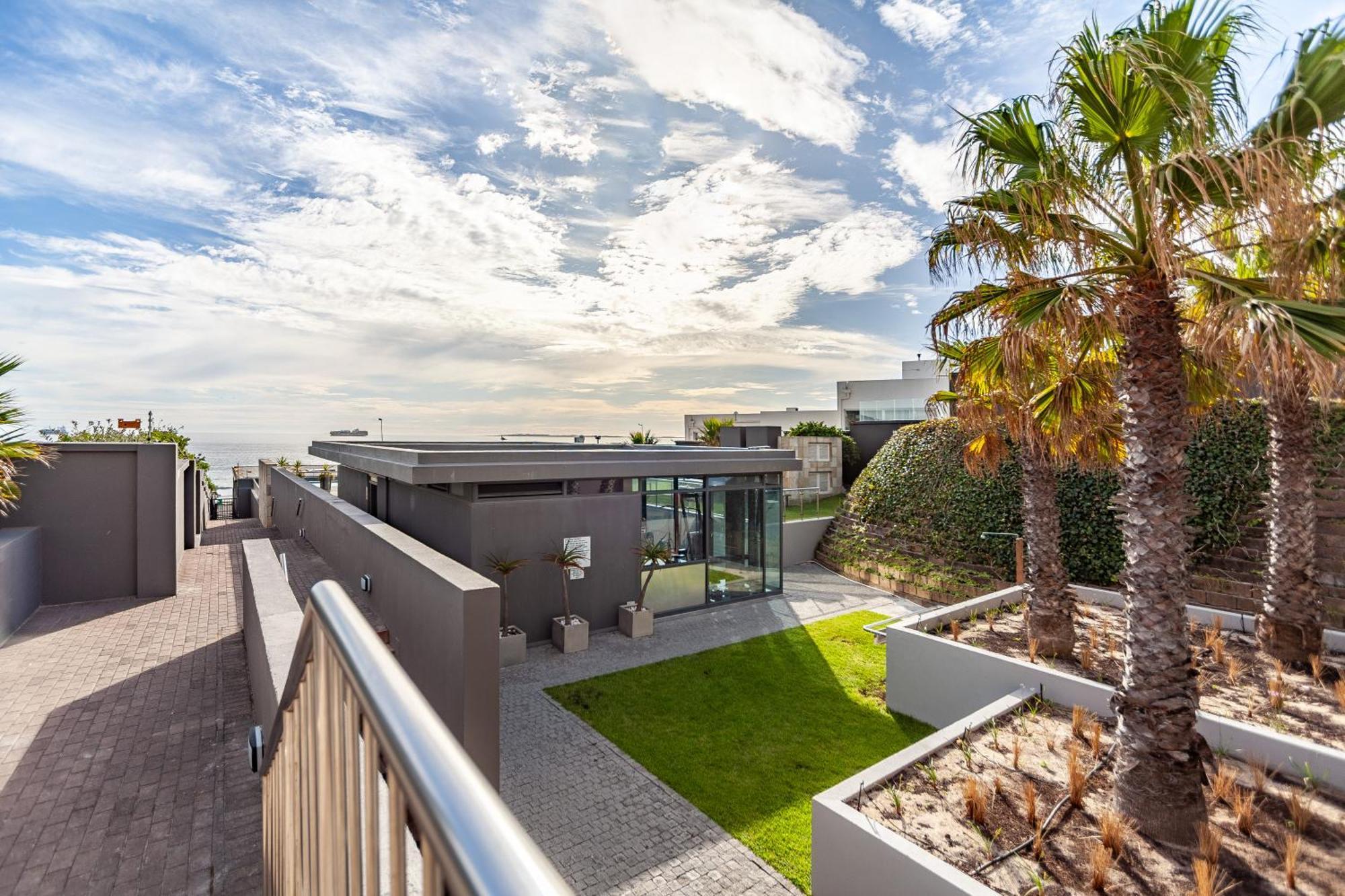 Modern Beachfront With Ocean Views - Infinity G9, Blouberg, Cape Town Bloubergstrand Exterior foto