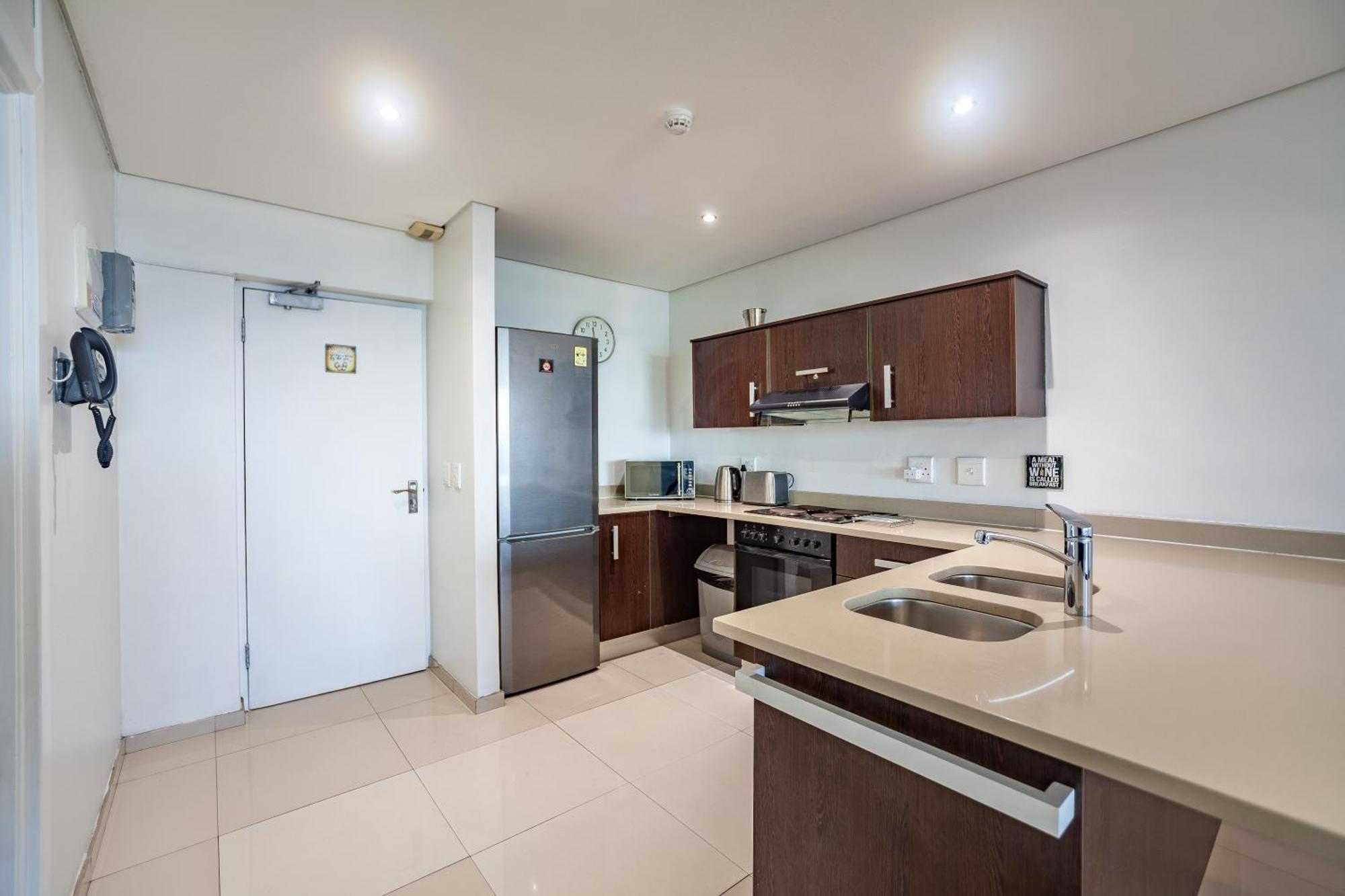 Modern Beachfront With Ocean Views - Infinity G9, Blouberg, Cape Town Bloubergstrand Exterior foto